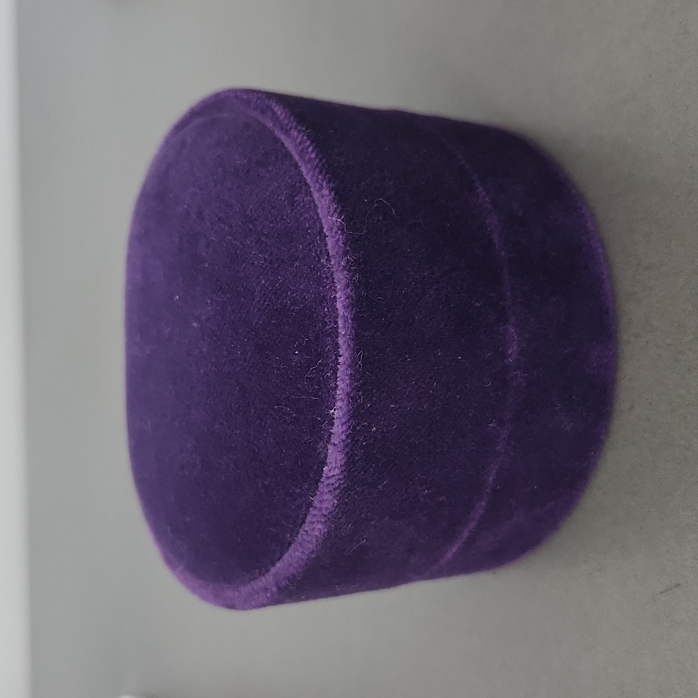 Gucci Velvet Ring Box - Picture 2 of 4